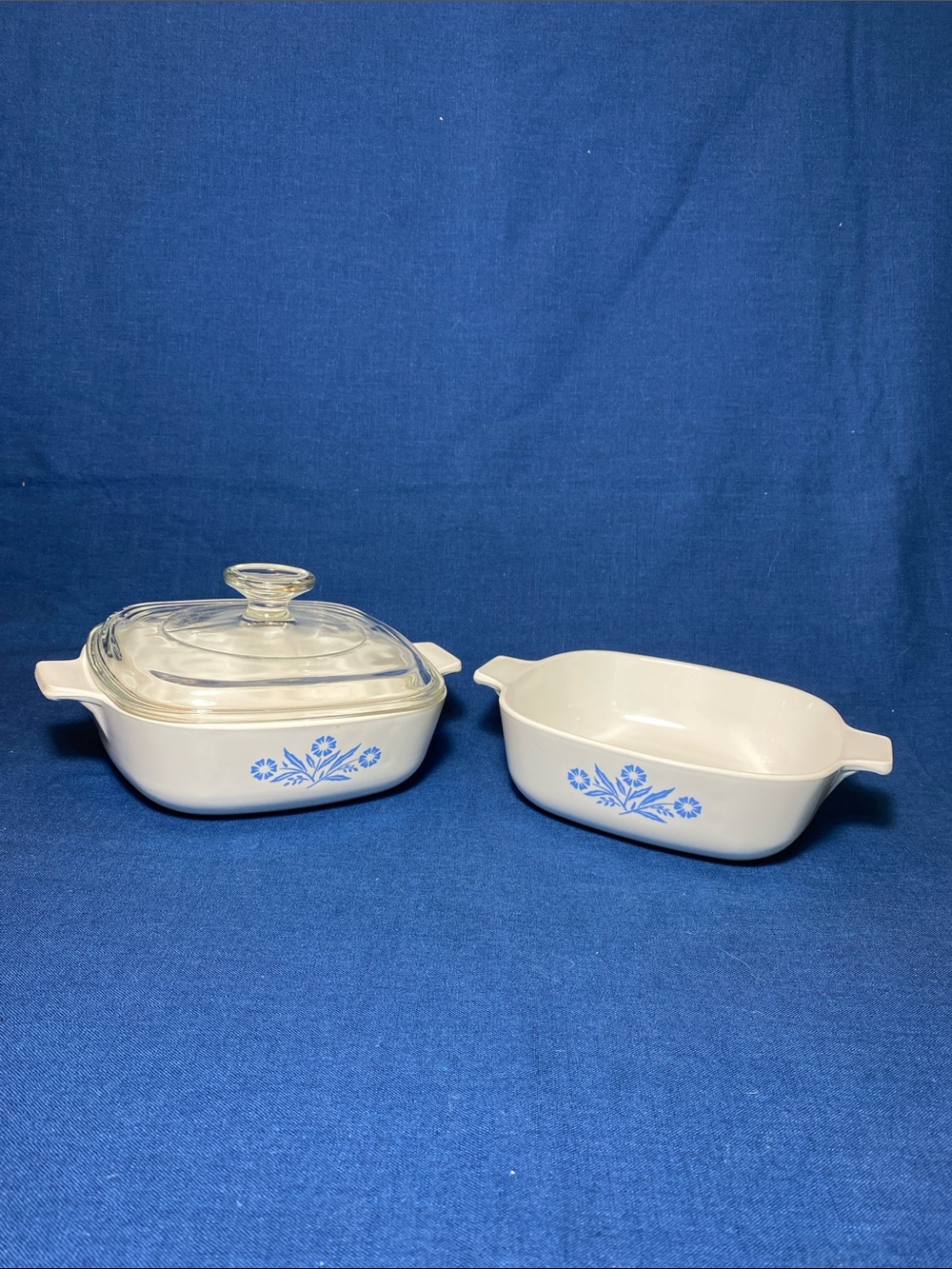 Corningware Two Vintage 1 qt Casseroles P-1-B in Blue Cornflower with one Lid